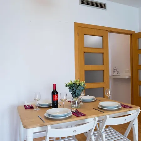 Lovely 2 Bedroom Terrace Wifi Parking Ac Heating Attic Valencia