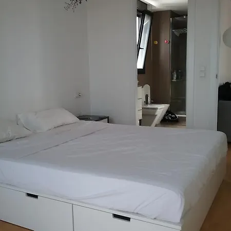 Lovely 2 Bedroom Terrace Wifi Parking Ac Heating Attic Apartment Valencia